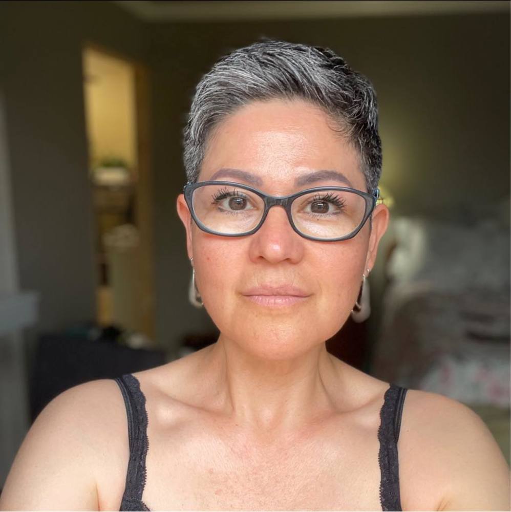 Meet your Posher, Marisa